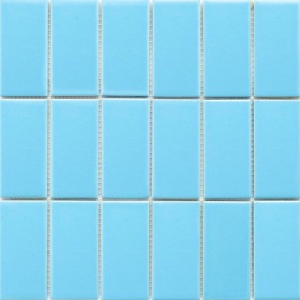 Фарфоровая мозаика 5х10 см, св.голубой